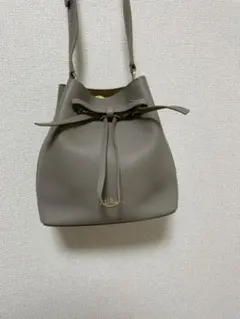 ショルダーバッグ　フルラ　FURLA