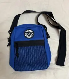 Item thumbnail for item d4fcc199-25e2-4e90-8850-529c3fef773d