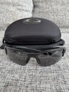 Oakley スポーツサングラス ブラック ケース付き