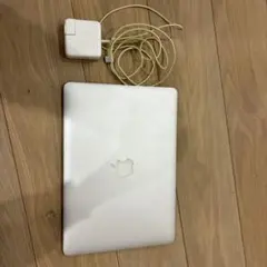 Apple MacBook Air シルバー 充電器付き　2015年購入