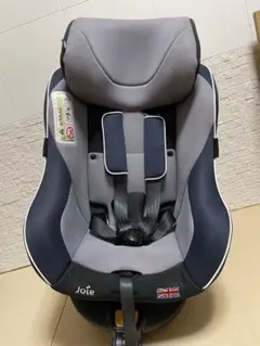 送料込み✳︎Joie 360度回転式 チャイルドシートのサムネイル