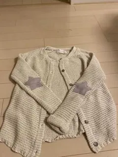 カーディガン　春、秋に羽織るのに丁度良い感じです。