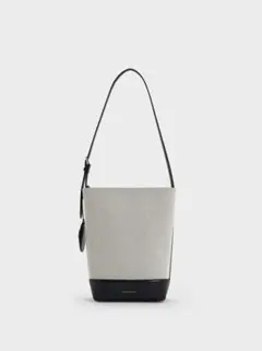 チャールズアンドキースエノラ キャンバスイロンゲイティッドバケツバッグ