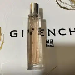 ジバンシイ　イレジスティブル　オーデパルファム　12.5ml ジバンシィのサムネイル