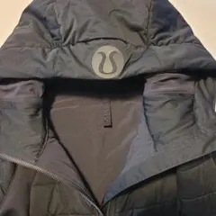【超美品】LULULEMON フード付きブラックジャケット