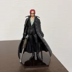 ワンピース シャンクス フィギュア