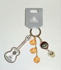 リメンバー・ミー　キーチェーン　ディズニー　ミゲル　ギター