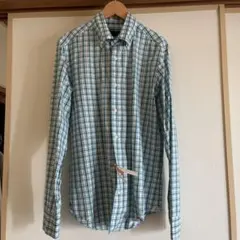 青と緑のチェック柄長袖シャツ