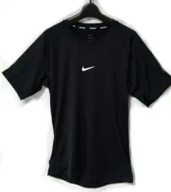 新品タグ付 NIKE PRO Dri-FIT 半袖 黒のサムネイル