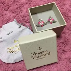 Vivienne Westwoodのピアス