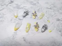 ハンドメイド•イエローネイルチップ