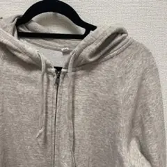 ユニクロ　Lサイズ　フルジップ フード付きパーカー