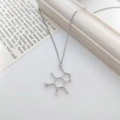 大きめカフェインの化学式ネックレス サイエンスシリーズ