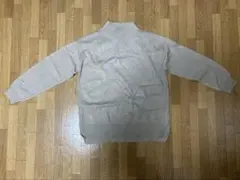 メルティスタンドスリットプルオーバー