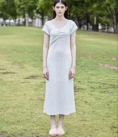 【etre loin】Back open print cut dress