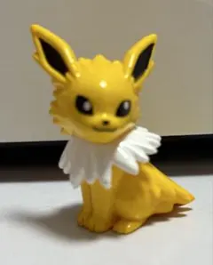 ポケモン びっくらたまご イーブイフレンズ よびかけタイム サンダース