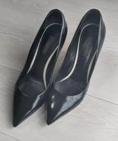 ルイヴィトン　黒パンプス