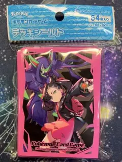 【未開封】デッキシールド　マリィ＆オーロンゲ