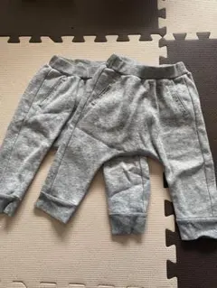 グレーのカジュアルパンツ 2枚セット90cm