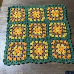 ハンドメイド.かぎ針編み マルチカバー (グラニースクエア編み)