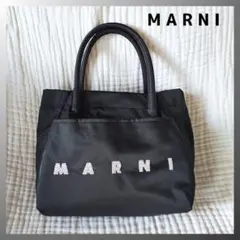新品☆完売　MARNI マルニ トートバッグ ブラック ロゴ　ハンドバッグのサムネイル