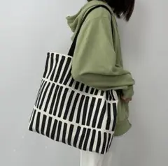 大人気！ 北欧風モノトーン トートバッグ