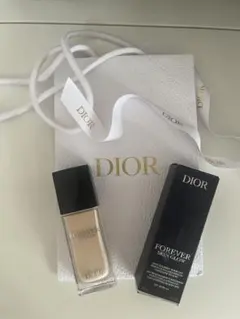 Dior Forever Skin Glow リキッドファンデーション
