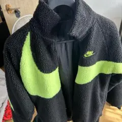 Nike リバーシブルフリースジャケット ブラック/ライムグリーン