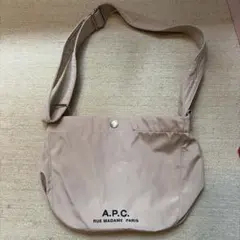 A.P.C. ショルダーバッグ ベージュのサムネイル