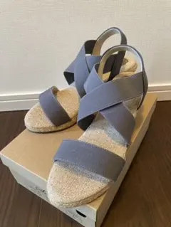 新品未使用品♡グレー クロスストラップ コンフォートサンダル　Lサイズ