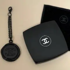 CHANEL シャネル ノベルティ キーホルダー（開封済み、箱無し） ・鏡