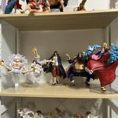 一番くじ　ワンピース　新四皇　フィギュアコンプ　まとめ売り