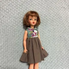 タミーちゃん　襟付き花柄×モカギャザーワンピース1点のサムネイル