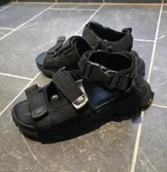 ZARA×VIBRAM ビブラム ハイキングサンダル【サイズ41】のサムネイル