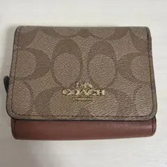 coach コーチ　三つ折り　ミニ財布　ベージュ　レザー　シグネチャー　セール品