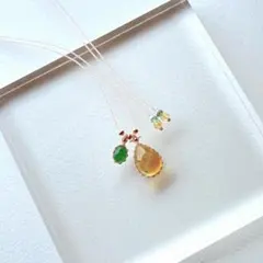 シトリンとエメラルドのマクラメ編み 天然石ネックレス
