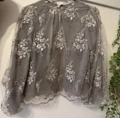mysty woman フローラル刺繍 長袖ブラウスのサムネイル