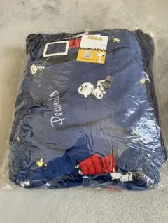 スヌーピー柄フリース毛布 ネイビー　大判サイズ