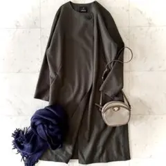 美品 23区 ダブルクロス ノーカラーコート ウール リバーコート カーキ