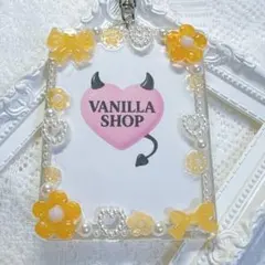 SALE♡トレカキーホルダー オレンジ トレカケース 硬質ケース デコ レジン