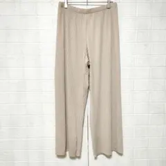 ユニクロ (L)　プリーツ ストレートパンツ