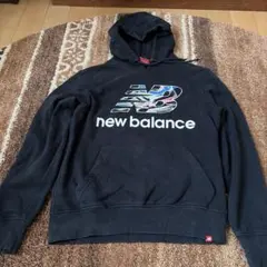 New Balance プルオーバーパーカー ブラック
