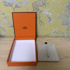 HERMES エルメス 空箱 ギフトボックス アクセサリー台紙付き