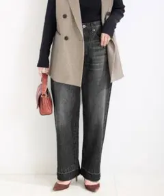 DU JOUR/デュ ジュール CROP TAPER JEAN ブラックのサムネイル