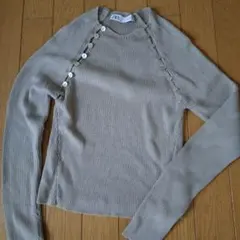 ZARA リブニット 長袖 ベージュ Sサイズのサムネイル