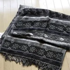 新品 Urban Cocoon ポンチョ 薄手 ストール オルテガ 冷房対策 夏のサムネイル