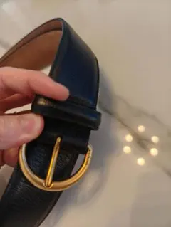 GUCCI グッチ ビー モチーフ レザーベルト ブラック ゴールド金具