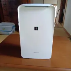 SHARPプラズマクラスター 衣類乾燥 除湿機 CM-L100-W 2021 - メルカリ
