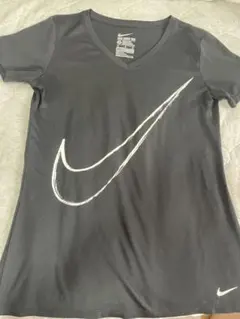 美品★★Nike ロゴ入りDri-FIT ブラック Tシャツ M 黒