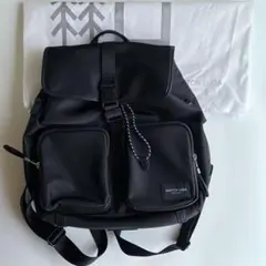 【本体美品】ガストンルーガ ベスティス リュック 黒 訳あり（ひも擦れ）のサムネイル